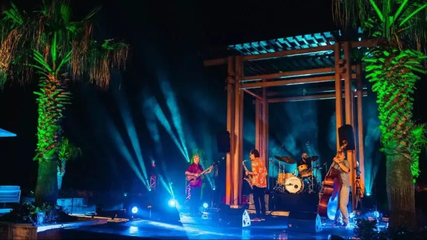Musicians performing at a Riviera Maya jazz stage